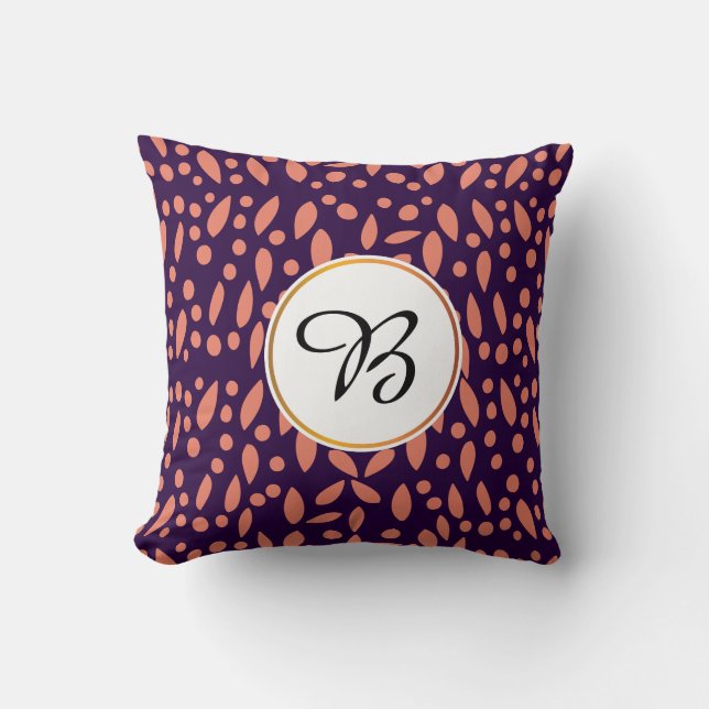 Coussin monogramme et feuille (Recto)