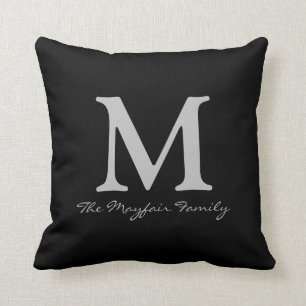 Coussin Monogramme et nom argentés de famille