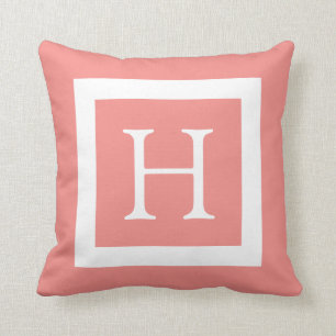 Coussin Monogramme fait sur commande blanc de corail