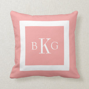 Coussin Monogramme fait sur commande blanc de corail lége