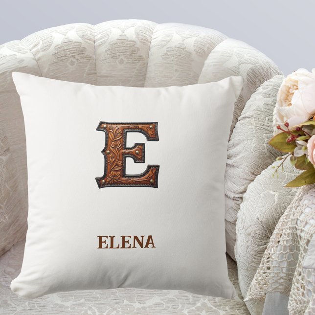 Coussin Monogramme Initial en Cuir Occidental Outilé E (Créateur téléchargé)