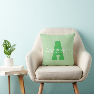 Coussin Monogramme moderne   Pale & Kelly Green