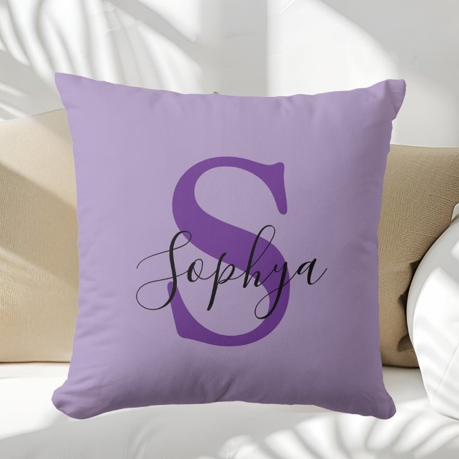 Coussin Monogramme simple et violet personnalisé (Créateur téléchargé)