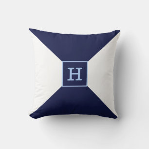 Coussin Monogramme sur fond bleu marine et blanc