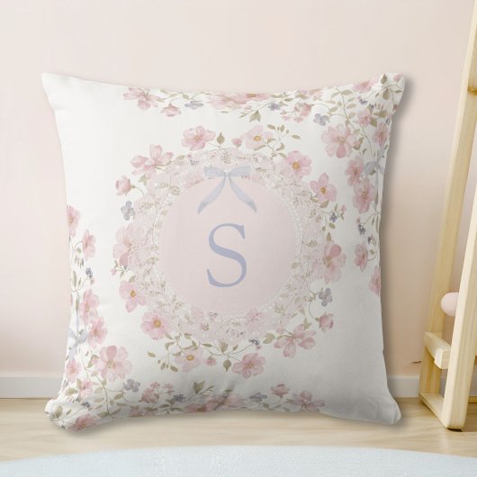 Coussin Monogrammed Pink Flowers and Lace Floral