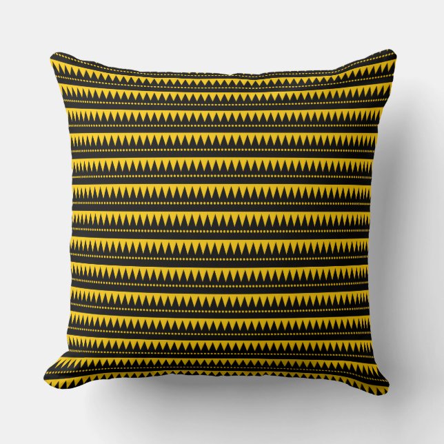 Coussin Montagnes Aztec - Noir sur Ambre (Recto)