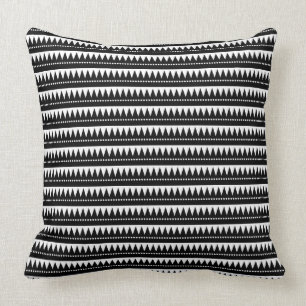 Coussin Montagnes aztèques - noir sur le blanc