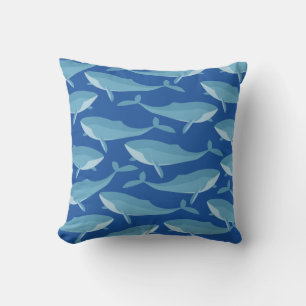 Coussin Morceau de baleines nager bleu foncé