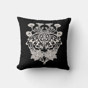 Coussin Moth Talisman - Whimsigoth sérigraphie Style Drawi
