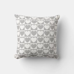 Coussin Motif à carreaux gris et blanc avec des cœurs
