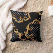 Coussin motif baroque doré  (Couverture)