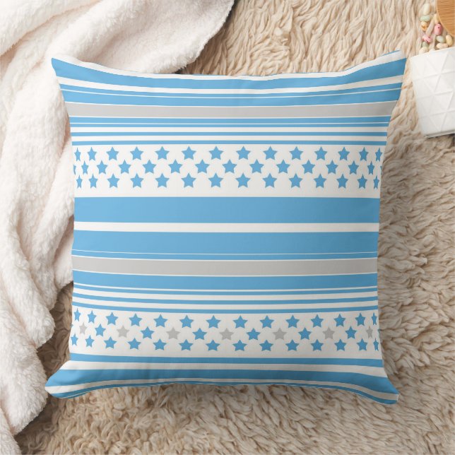 Coussin Motif bleu ciel rayé avec des étoiles (Couverture)