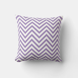 Coussin Motif Chevron violet et blanc