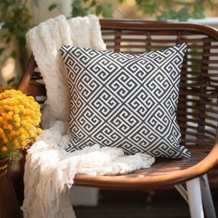 Coussin Motif clé grec gris charbon et blanc