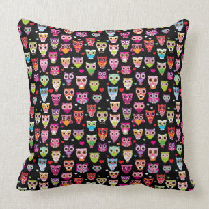Coussin motif coloré mignon d'enfants de hibou