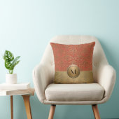 Coussin Motif damassé à monogramme corail et or (Chaise)