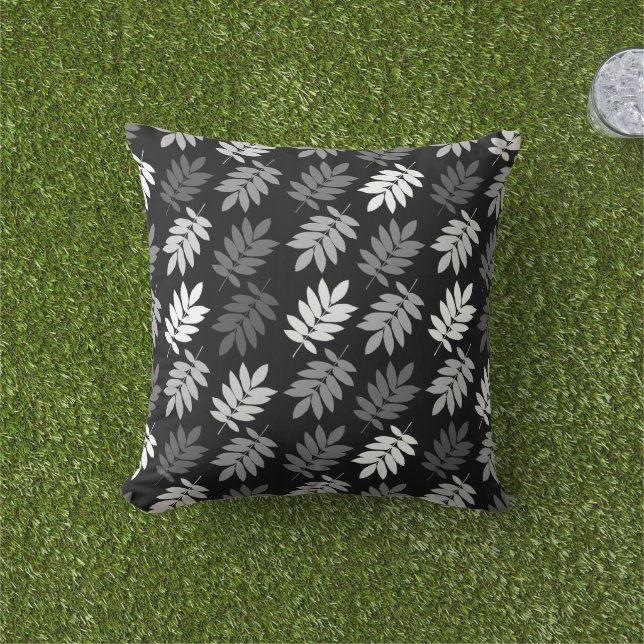 Coussin Motif de feuille aînée noir blanc gris (Herbe)