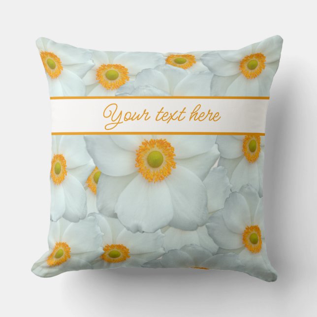 Coussin motif de fleurs blanches (Recto)