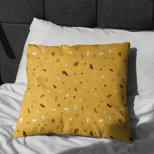 Coussin Motif de Terrazzo Jaune (Yellow Terrazzo Pillow)
