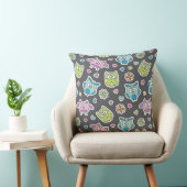 Coussin motif des hiboux de bande dessinée (Chaise)