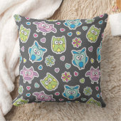 Coussin motif des hiboux de bande dessinée (Couverture)