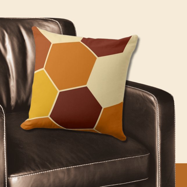Coussin Motif d'hexagone orange géométrique régulier (Orange Pillow with Hexagon Pattern)