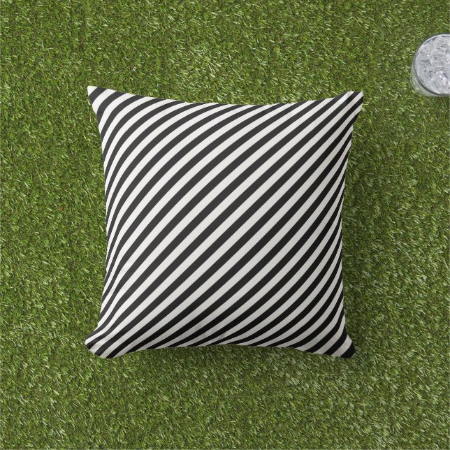 Coussin Motif élégant à rayures noires et blanches (Herbe)