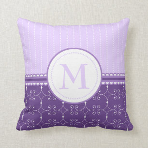 Coussin Motif fait sur commande pourpre de monogramme de