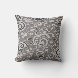 Coussin Motif Floral Ornemental Gris – Élégant Classique M