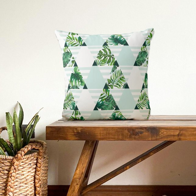Coussin Motif moderne Mint Green Tropical Triangles (Créateur téléchargé)