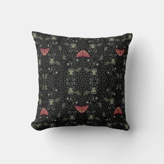 Coussin Motif Moth (Recto)