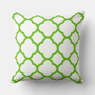 Coussin Motif quatrefeuille inversé vert citron et blanc