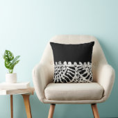 Coussin Motif Silver Abaya (Chaise)