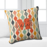 Coussin Motif Super rétro<br><div class="desc">Votre monogramme et votre prénom mettent en valeur un motif de cercle rétro mod dans une palette de couleurs super, cet oreiller jetable est amusant pour vous, vos enfants, dortoirs de collège ou donner en cadeau. (Vous pouvez supprimer le monogramme et le prénom, laissez simplement la personnalisation vide.)</div>