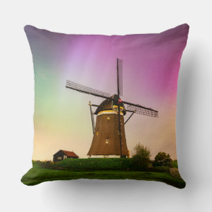 Coussin Moulin à vent traditionnel sous les aurores boréal