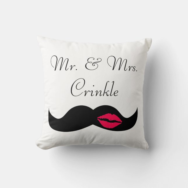Coussin Moustache et lèvres (Recto)