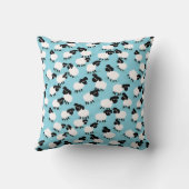 Coussin Moutons moelleux sur fond bleu bébé (Verso)