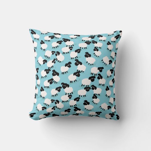 Coussin Moutons moelleux sur fond bleu bébé (Recto)