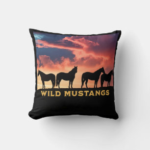 Coussin Mustangs sauvages à l'horizon, Don de l'amoureux d