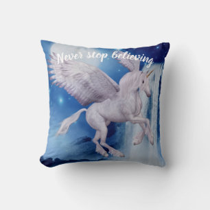 Coussin Ne jamais cesser de croire à l'inspiration Unicorn