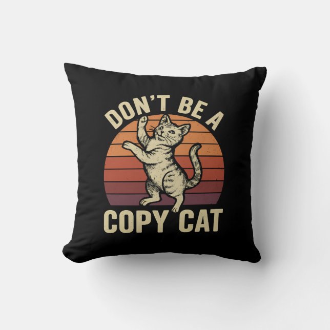 Coussin Ne pas être un chat de copie (Recto)