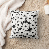 Coussin Négative Space Daisées blanc sur noir (Couverture)