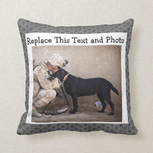 Coussin Neutre gris de diamant de /Abstract des textes
