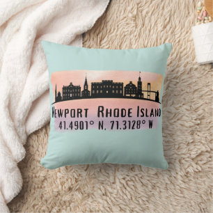 Coussin Newport RI City Skyline