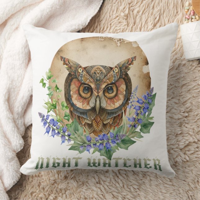 Coussin Night Watcher Boho Owl Illustration (Couverture)