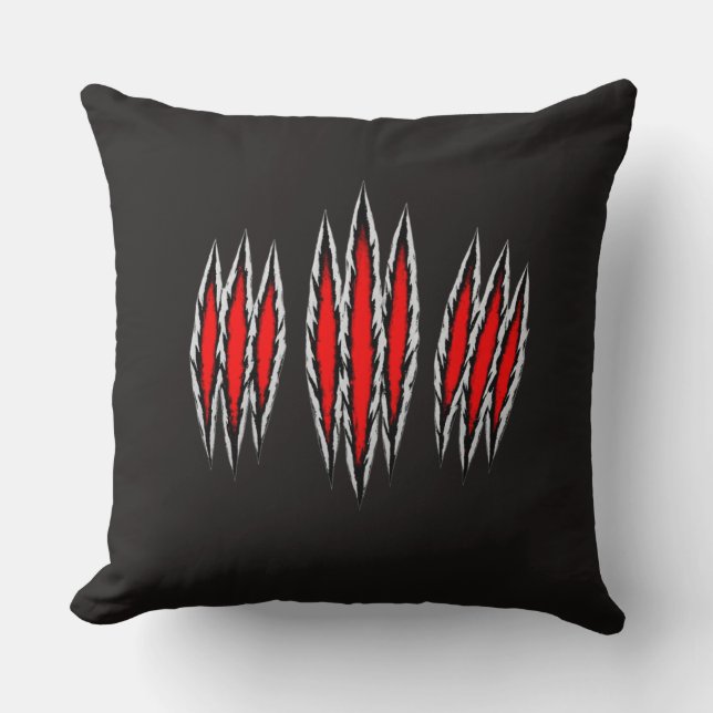 Coussin Nine Lives of Fear – Nine Lives, Nine Strikes (Recto)