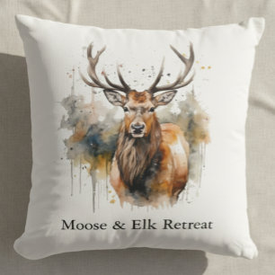 Coussin Noble Antlers : Élan de la forêt aquarelle, person