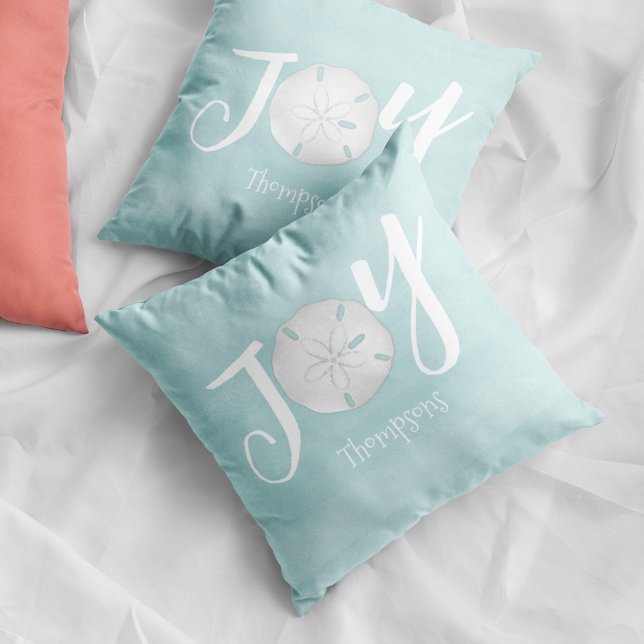 Coussin Noël Vacances Elégante Plage Turquoise Côte (Christmas Holiday Joy typography custom throw pillow.)