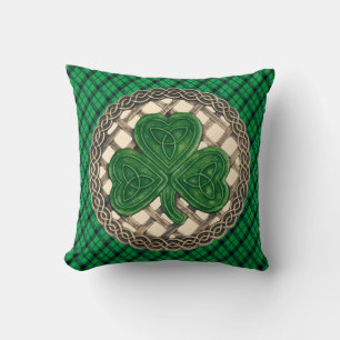 Coussin Noeuds Celtiques Shamrock Beige Sur Plaid Vert