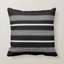 Coussin noir et blanc avec le point et la ligne
